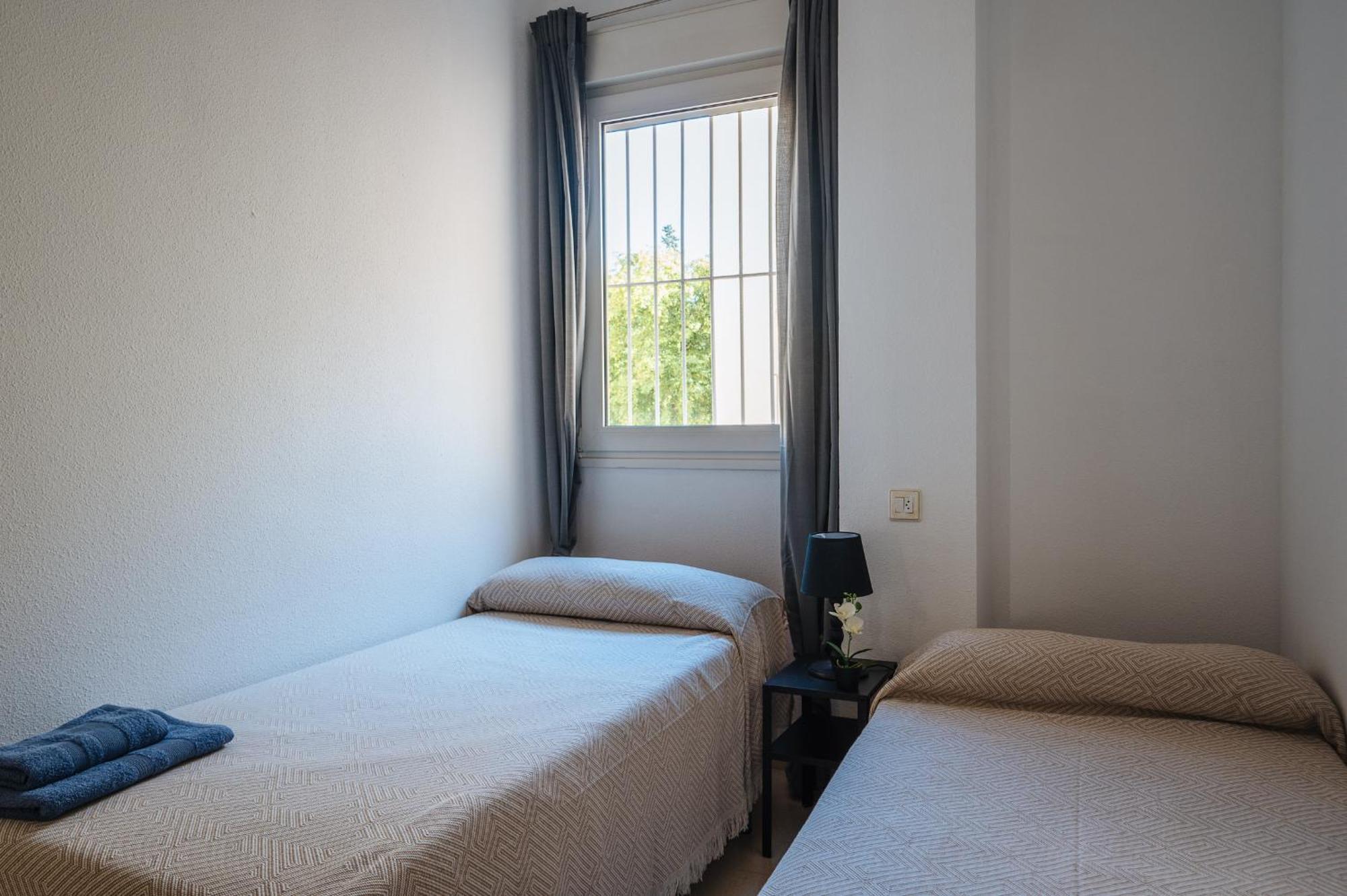 Apartamento Piso Familiar Virgen Del Rocio Sevilla Exterior foto